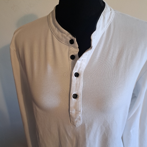 Kuyigo Size Md Mens Pullover...4 Button Henley..White - Picture 3 of 7